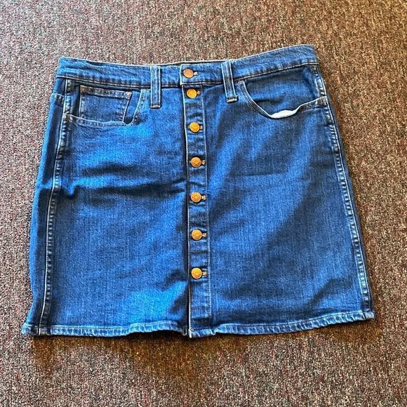 Madewell jean skirt size 32